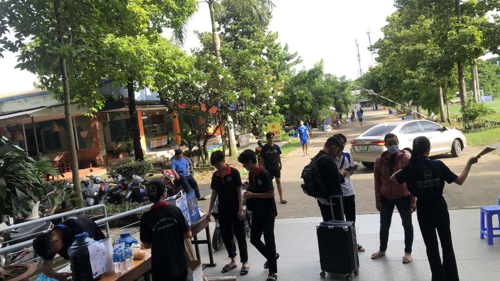 Lắp mạng vnpt tại KTX sư phạm kỹ thuật